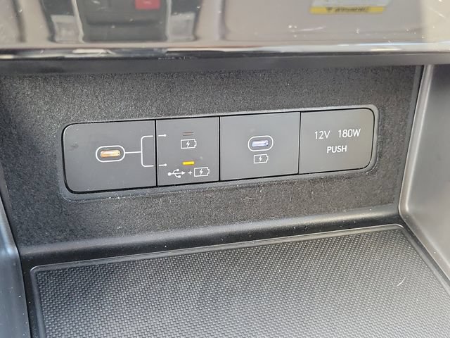 Used 2025 Hyundai Sonata SE FWD image 25