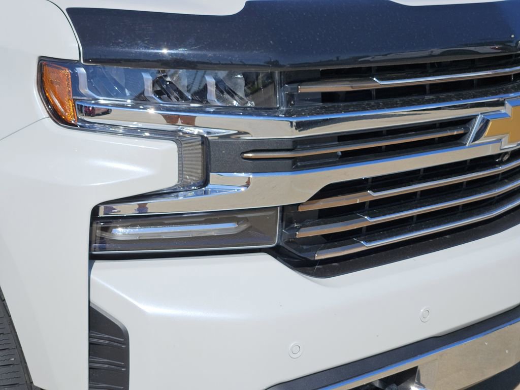 Used 2020 Chevrolet Silverado 1500 High Country w/ Technology Package AWD/4WD image 11
