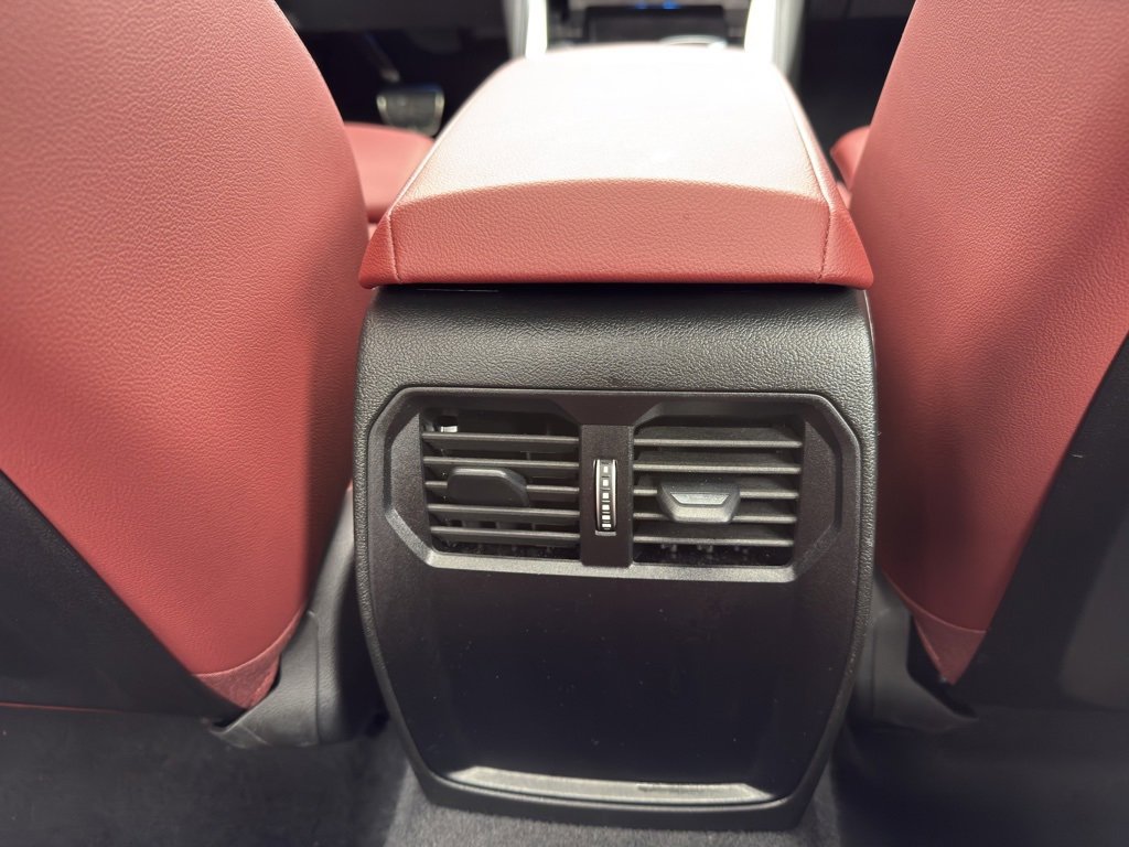 Used 2025 BMW M240i xDrive Coupe image 32