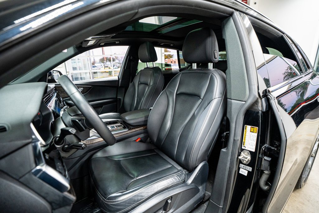 Used 2020 Audi Q8 Premium w/ Black Optic Package image 38