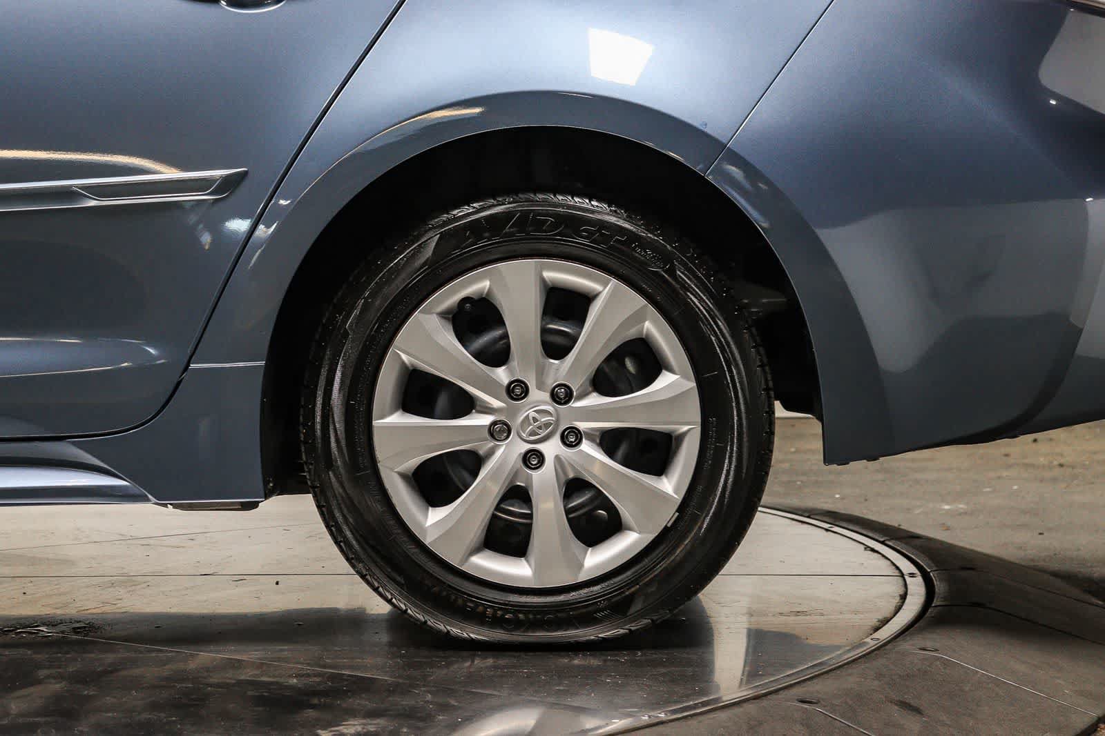 Certified 2025 Toyota Corolla LE FWD image 11