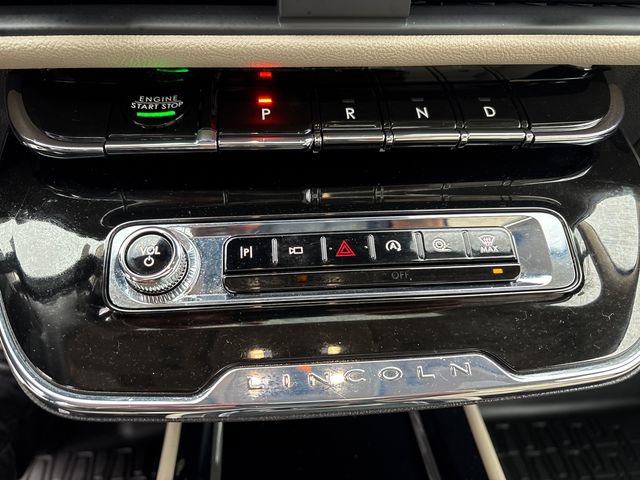 Used 2025 Lincoln Corsair Reserve w/ Equipment Group 202A image 35