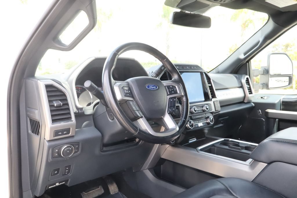Used 2022 Ford F350 Platinum w/ Tremor Off-Road Package AWD/4WD image 18