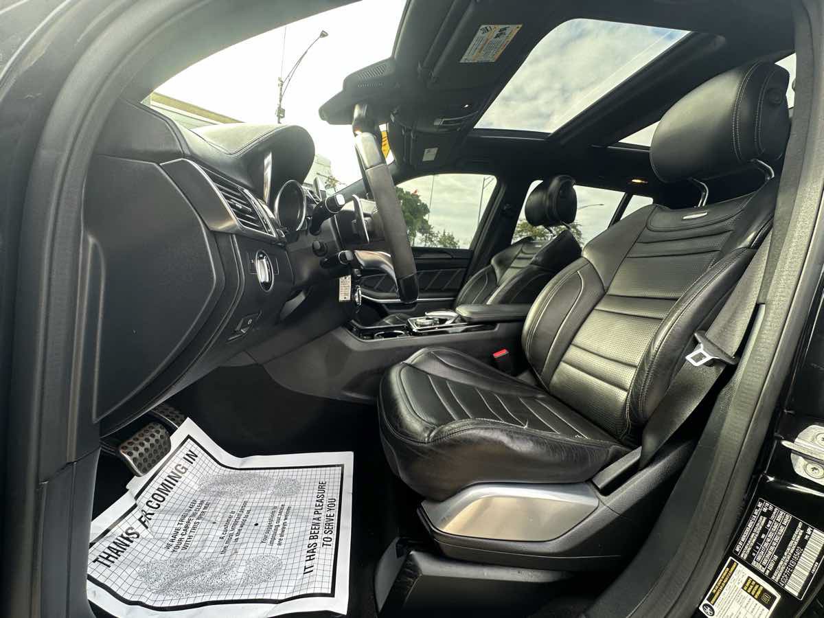 Used 2019 Mercedes-Benz GLS 63 AMG 4MATIC w/ AMG Night Styling Package image 11