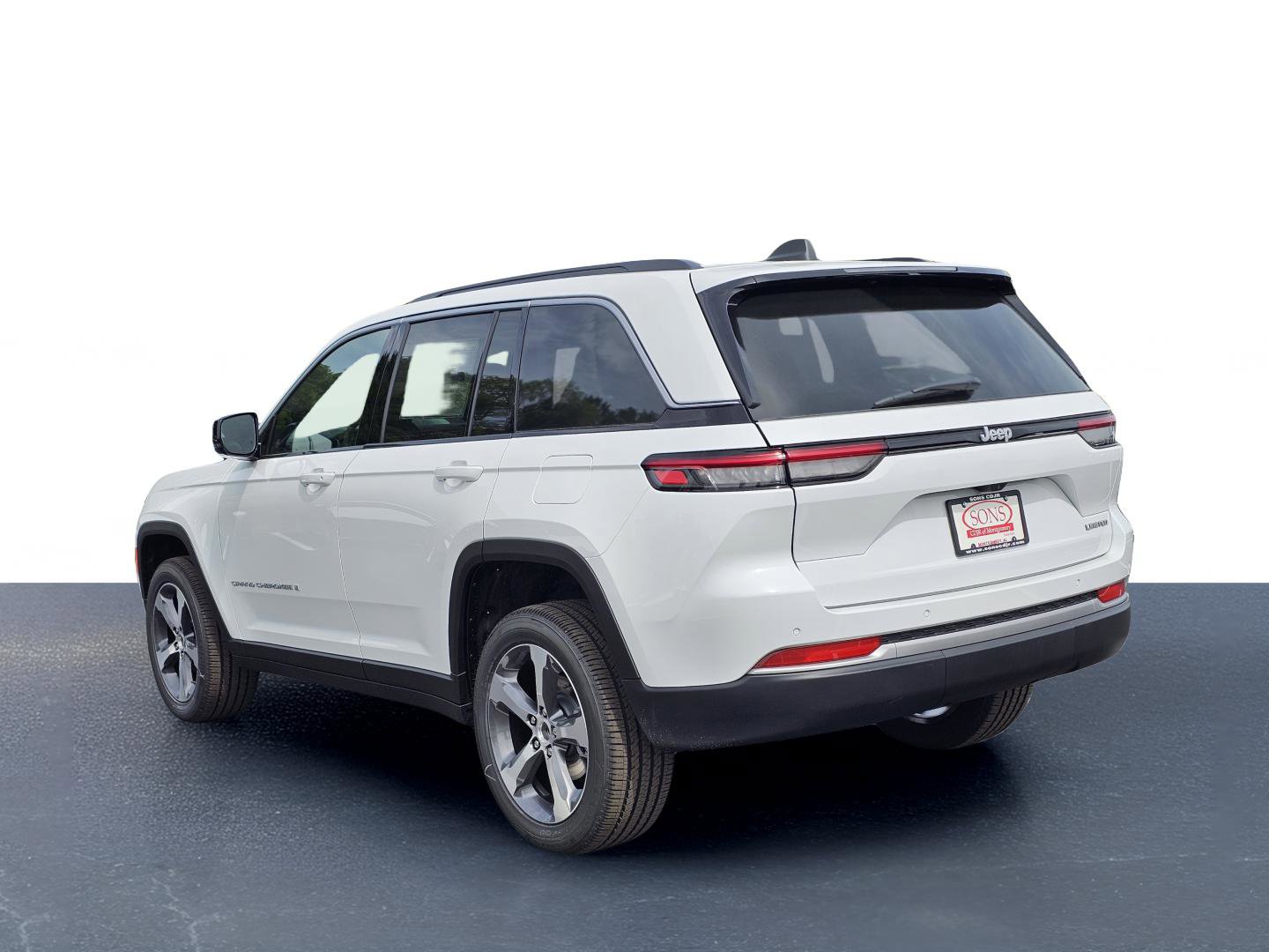 New 2026 Jeep Grand Cherokee Limited RWD image 13