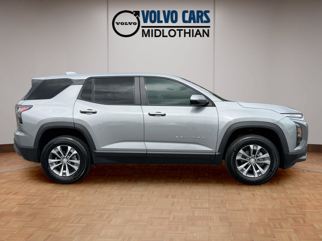 Used 2026 Chevrolet Equinox LT FWD image 18