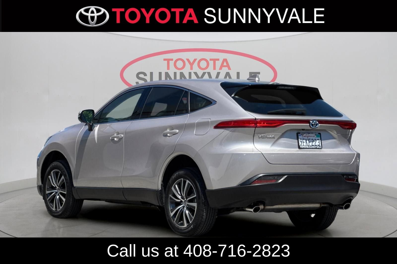 Used 2023 Toyota Venza LE AWD/4WD image 8