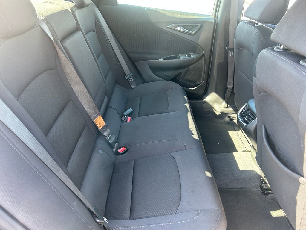 Used 2023 Chevrolet Malibu LT FWD image 32