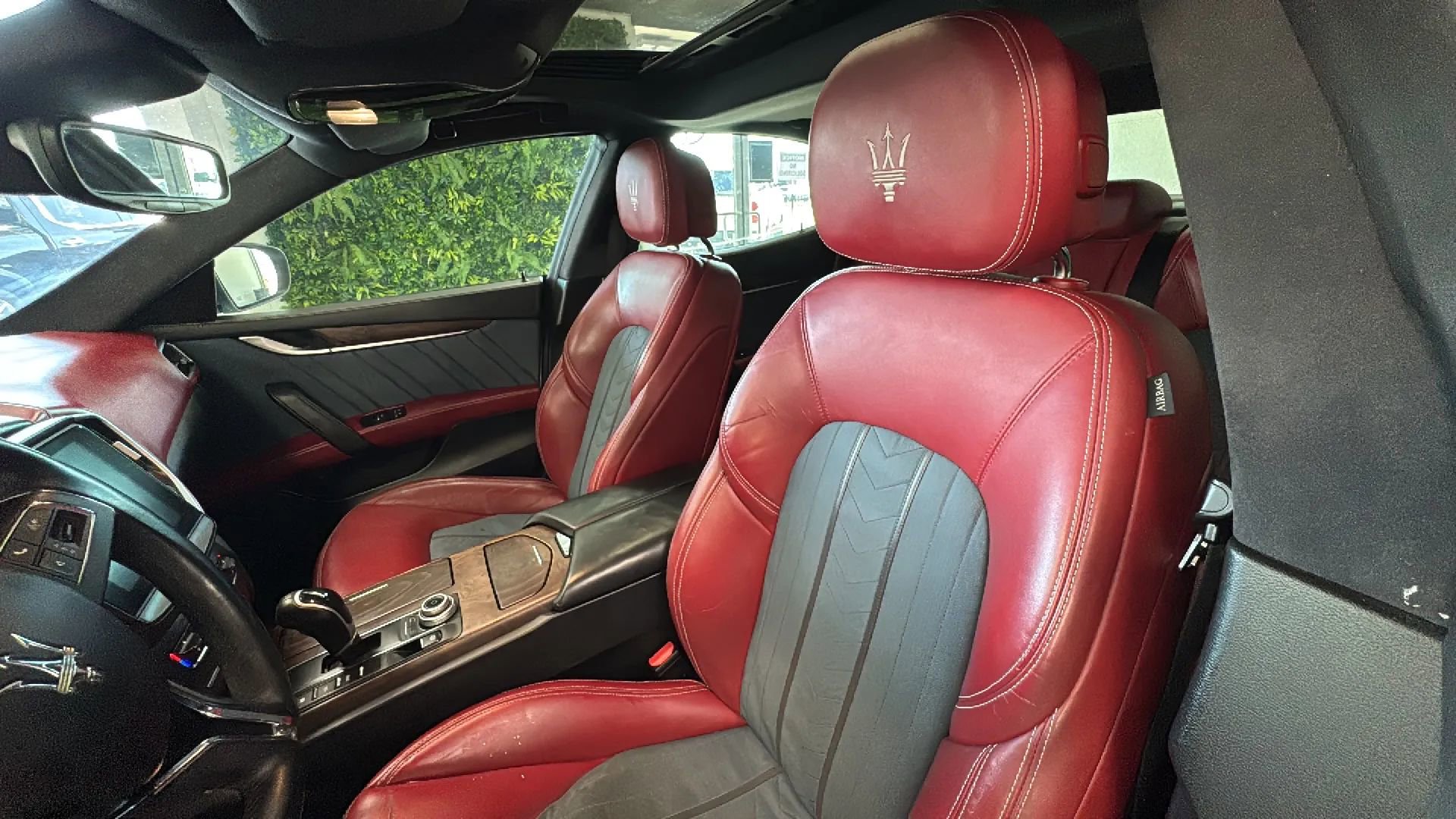 Used 2017 Maserati Ghibli w/ Luxury Package RWD image 15