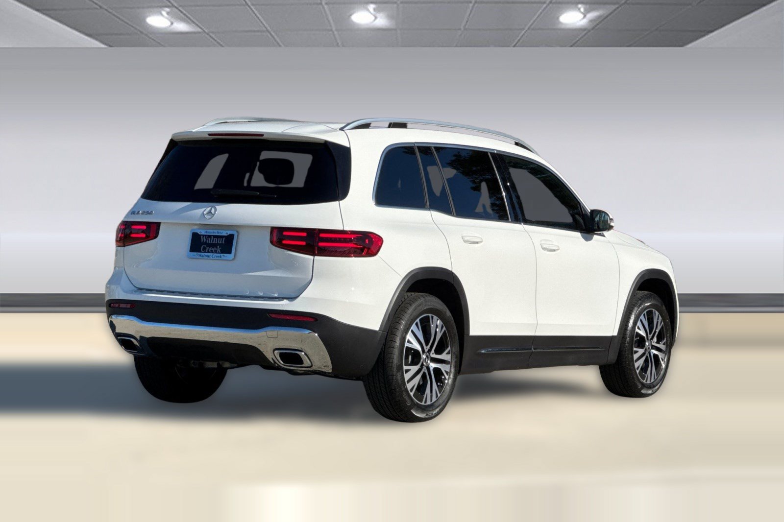 New 2026 Mercedes-Benz GLB 250 image 8