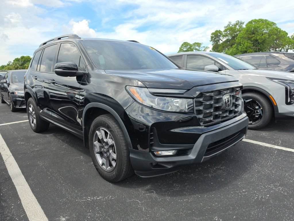 Used 2023 Honda Passport TrailSport image 1