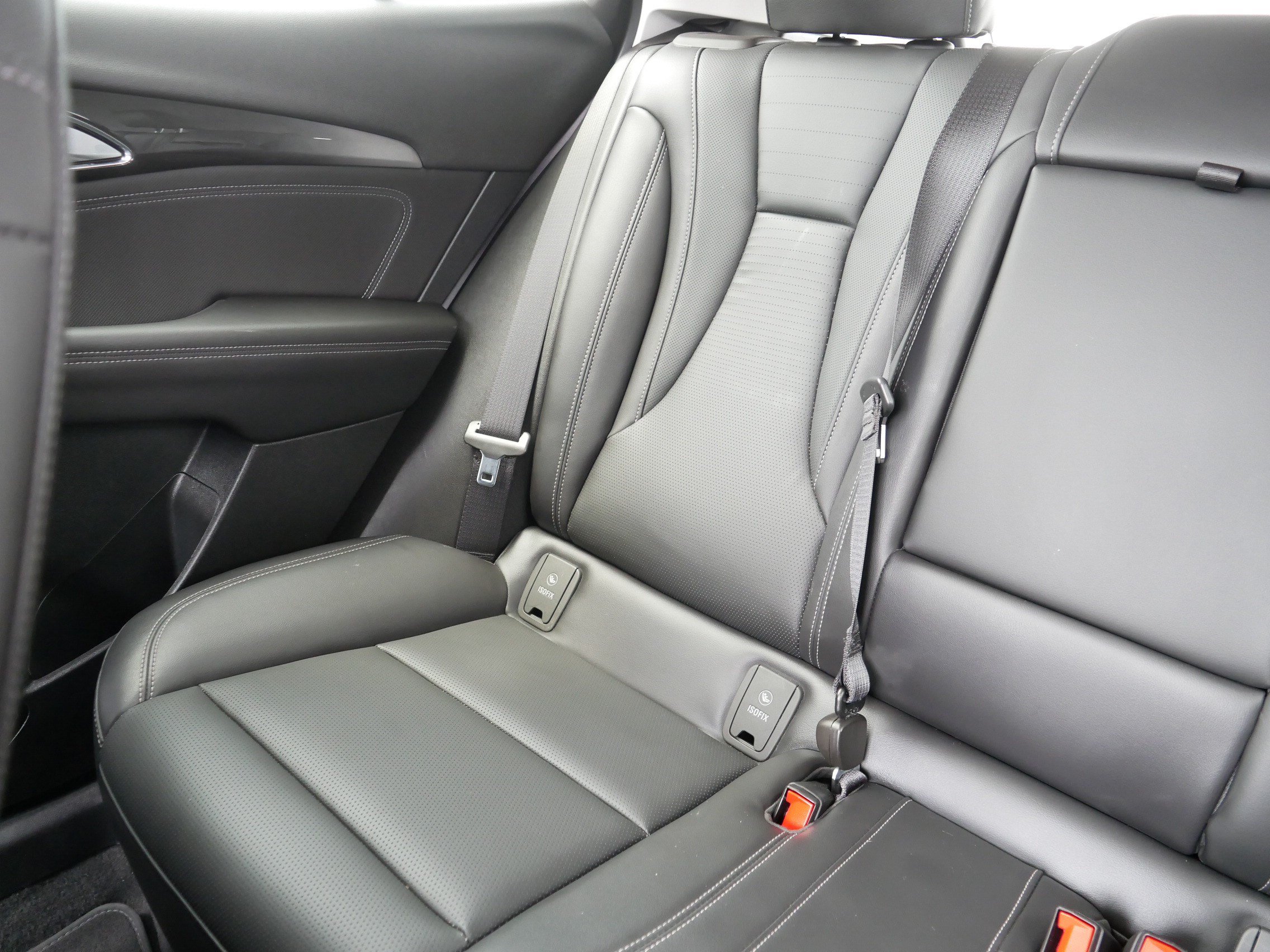 Used 2025 Buick Envision Preferred AWD/4WD image 12