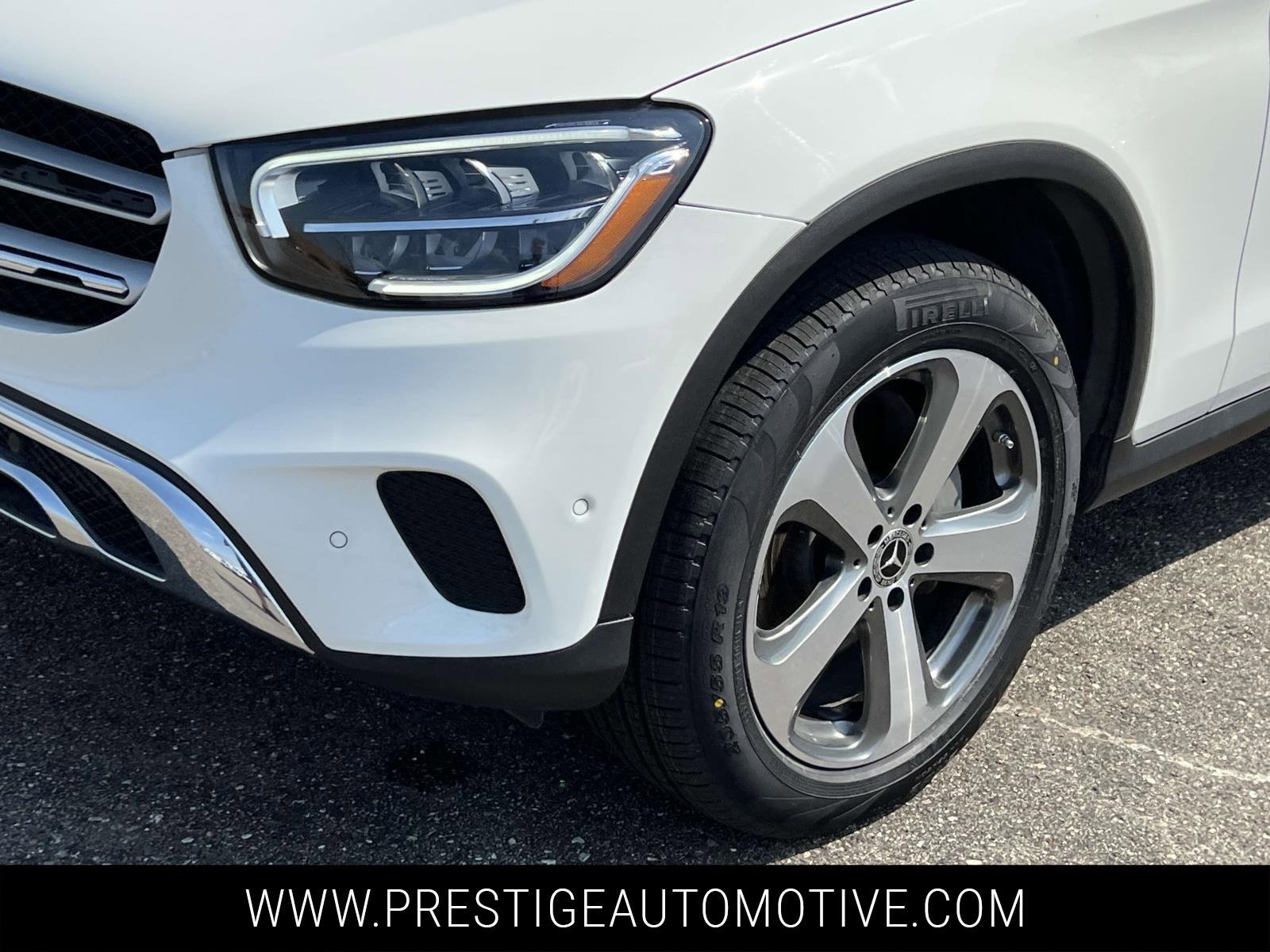Used 2022 Mercedes-Benz GLC 300 GLC 300 w/ Premium Package Lite image 9