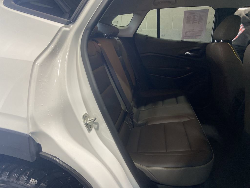 Used 2025 Chevrolet Trax ACTIV w/ Driver Confidence Package image 25