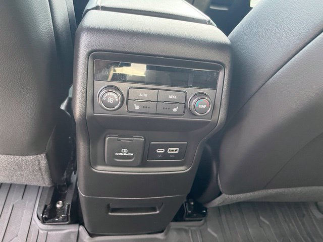 Certified 2023 GMC Acadia SLT w/ Elevation Edition AWD/4WD image 13