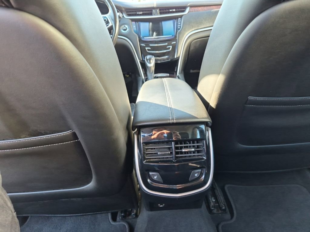 Used 2019 Cadillac XTS Luxury FWD image 13