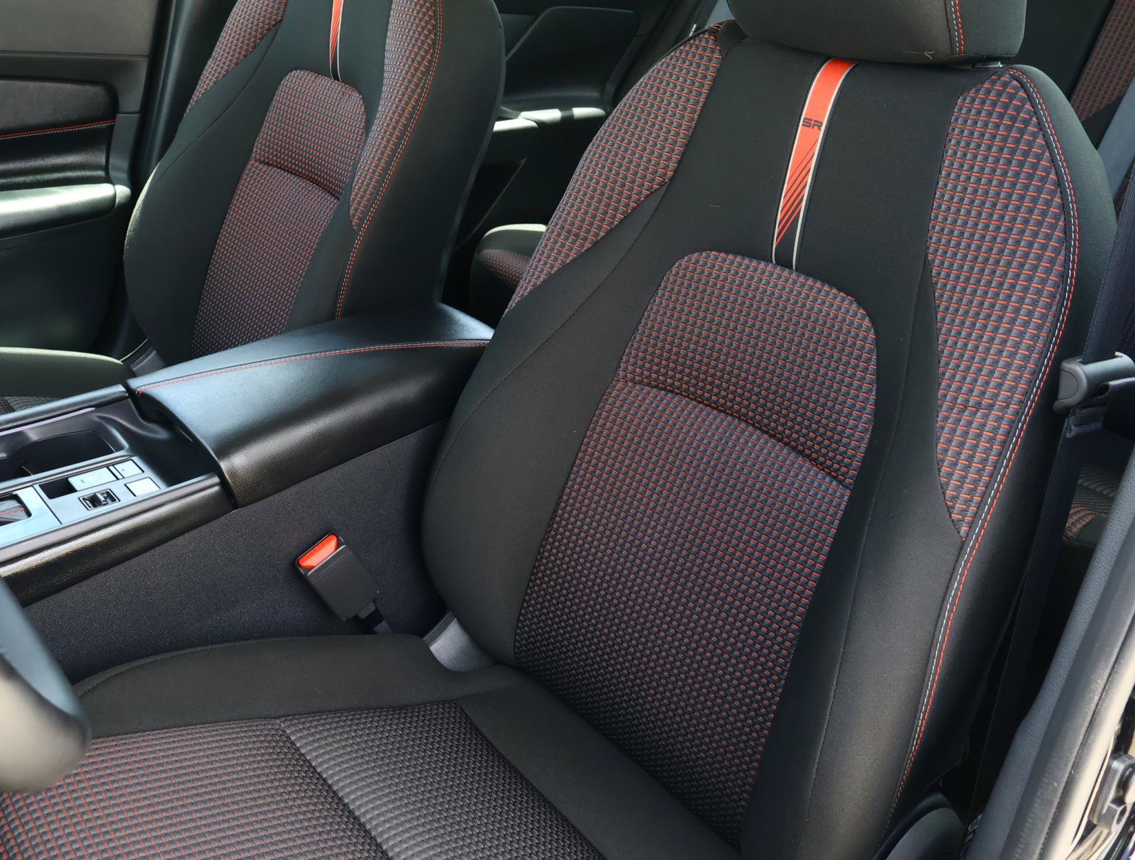 Used 2026 Nissan Sentra SR w/ Floor Mat Package FWD image 12