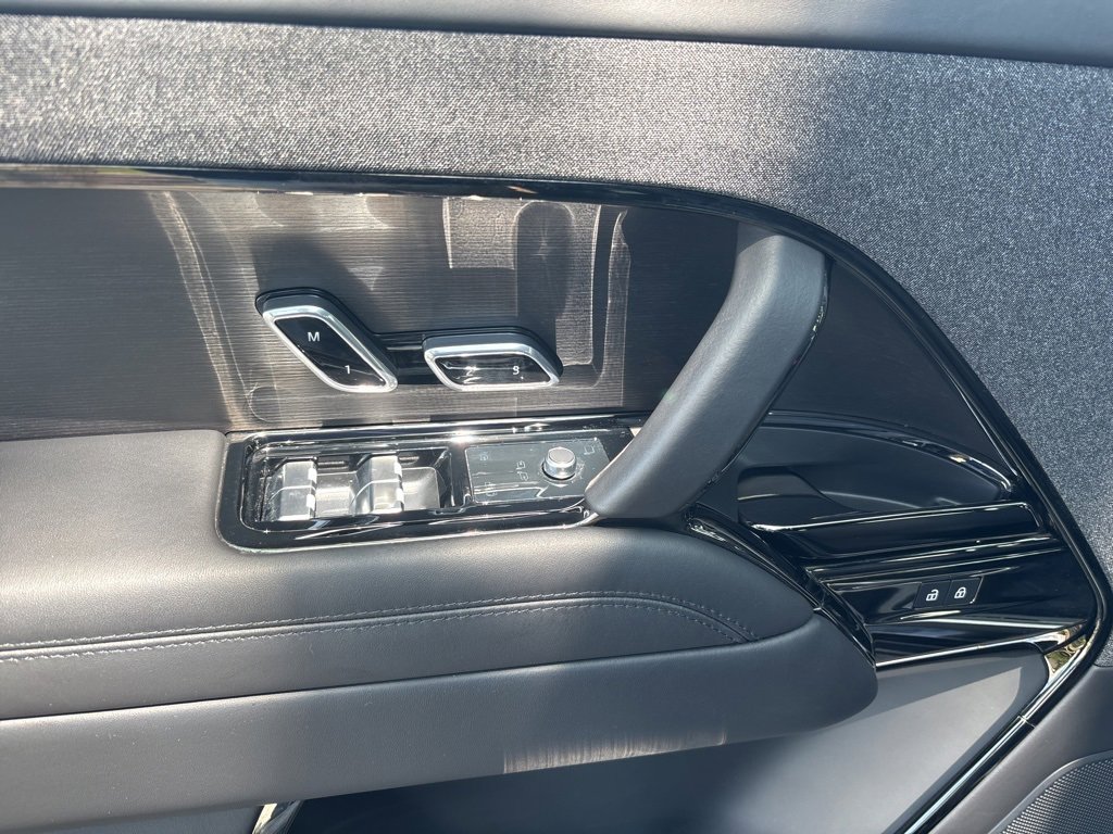 Used 2024 Land Rover Range Rover Sport Autobiography image 17