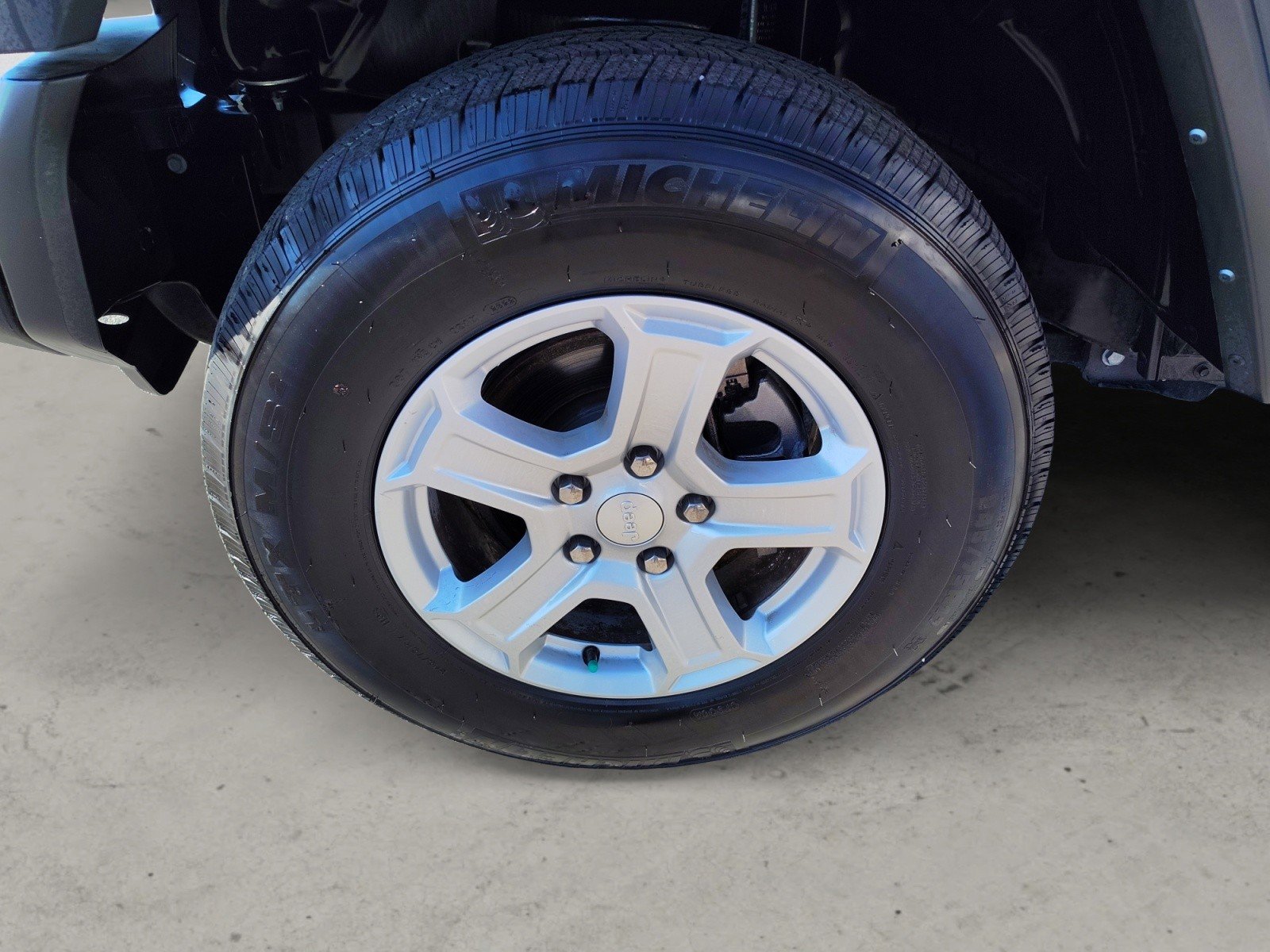 Used 2022 Jeep Wrangler Unlimited Sport image 9