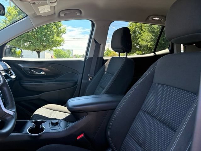 Used 2024 GMC Terrain SLE w/ LPO, Floor Liner Package FWD image 29