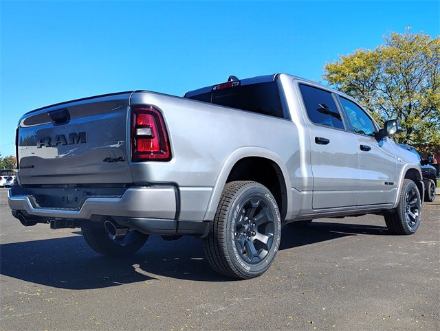 New 2026 RAM 1500 4x4 Crew Cab image 7