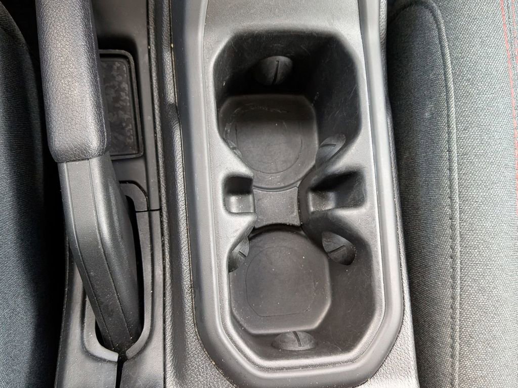 Used 2025 Jeep Wrangler Unlimited Rubicon w/ Convenience Group image 22