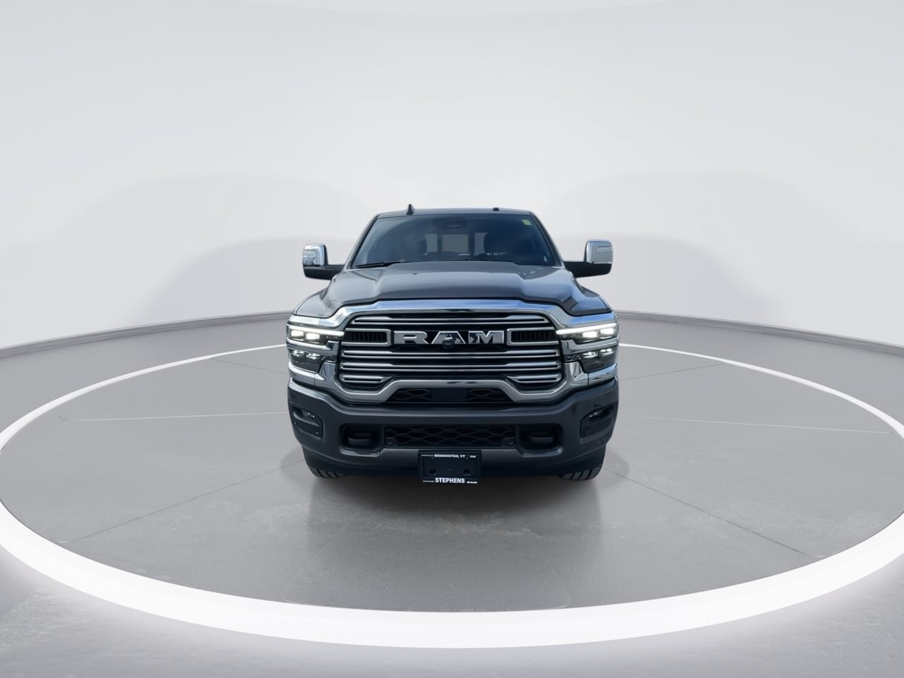Used 2026 RAM 2500 Laramie AWD/4WD image 5