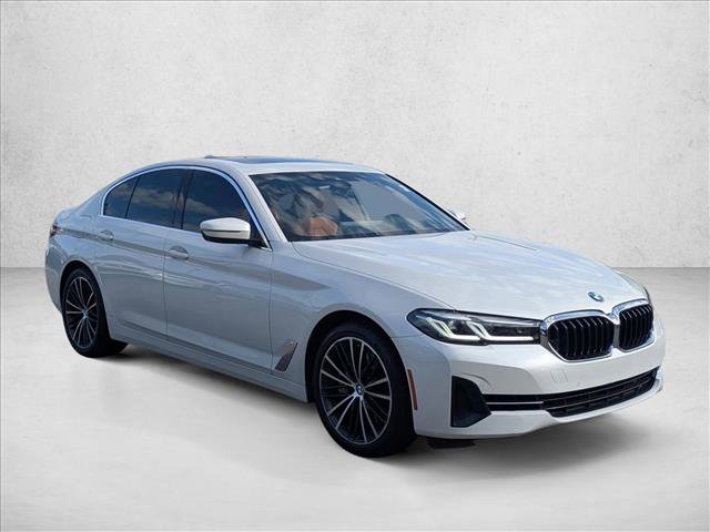 Used 2023 BMW 540i w/ Premium Package image 3