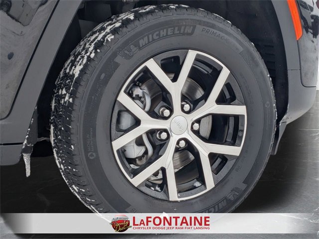 Certified 2024 Jeep Grand Cherokee Limited image 32