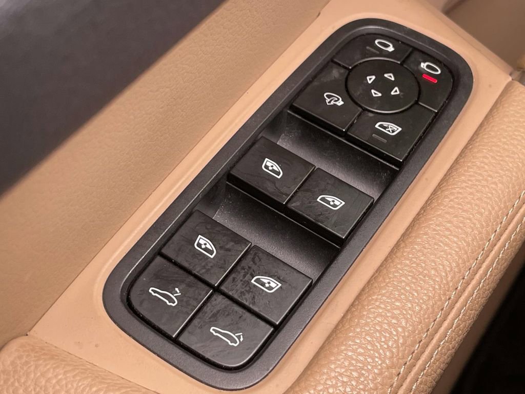 Certified 2023 Porsche Cayenne image 38