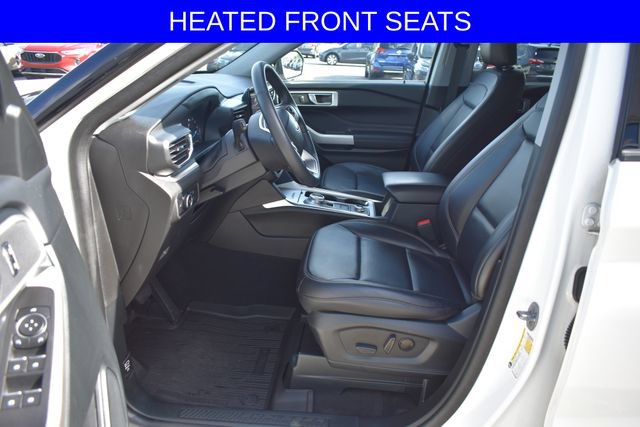 Used 2023 Ford Explorer XLT w/ Equipment Group 202A AWD/4WD image 4