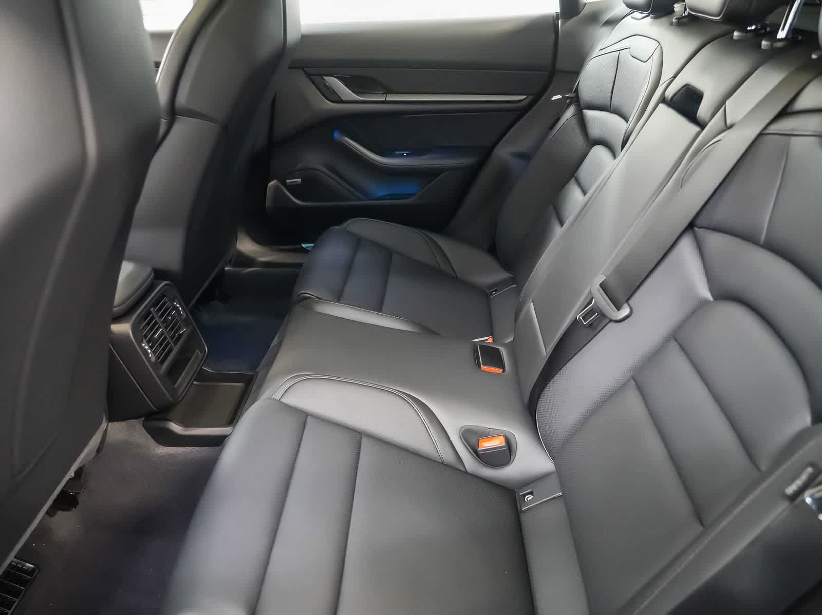 New 2026 Porsche Taycan 4S AWD/4WD image 18