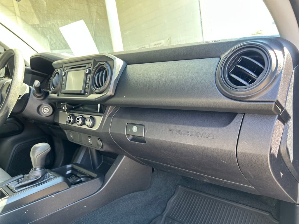 Used 2017 Toyota Tacoma SR image 14