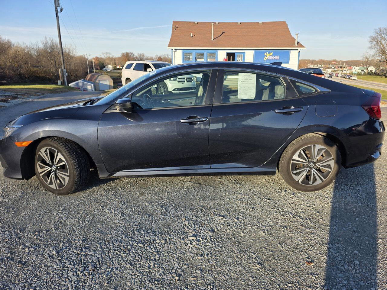 Used 2017 Honda Civic EX-L image 3