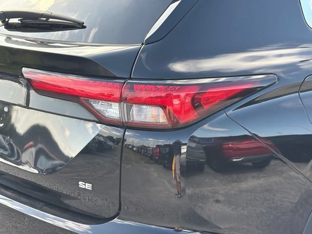 Used 2023 Mitsubishi Outlander SE FWD image 11