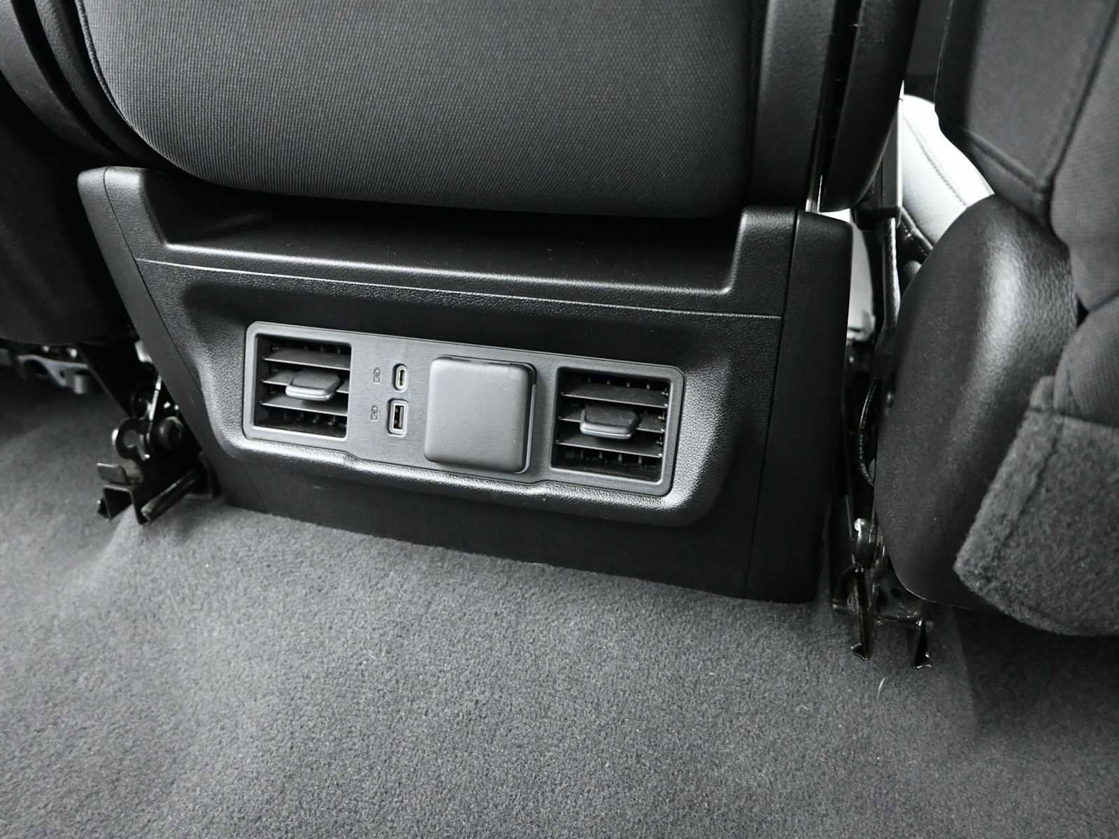 Used 2022 Chevrolet Silverado 1500 LT image 26