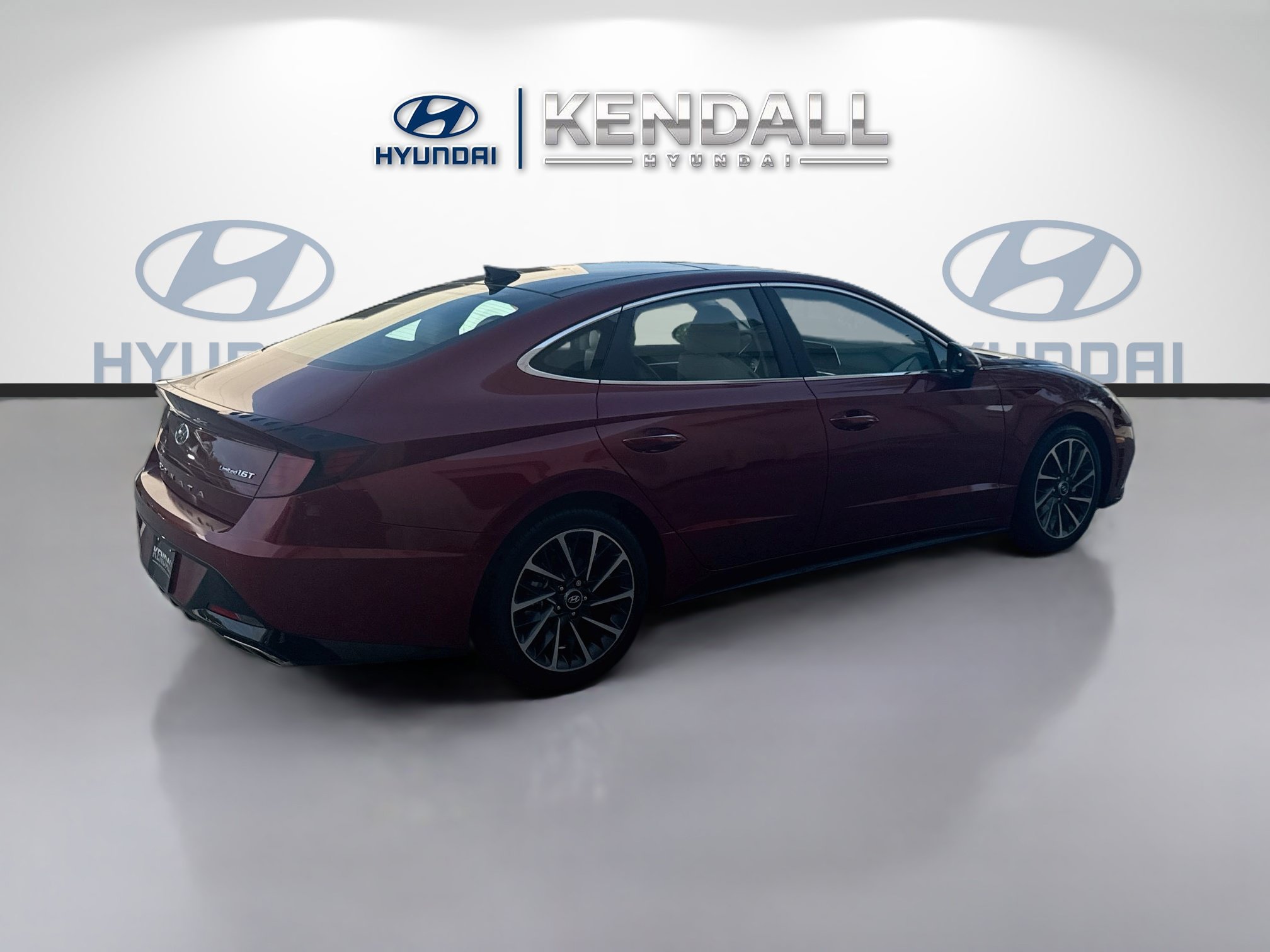 Used 2023 Hyundai Sonata Limited w/ Cargo Package FWD image 6