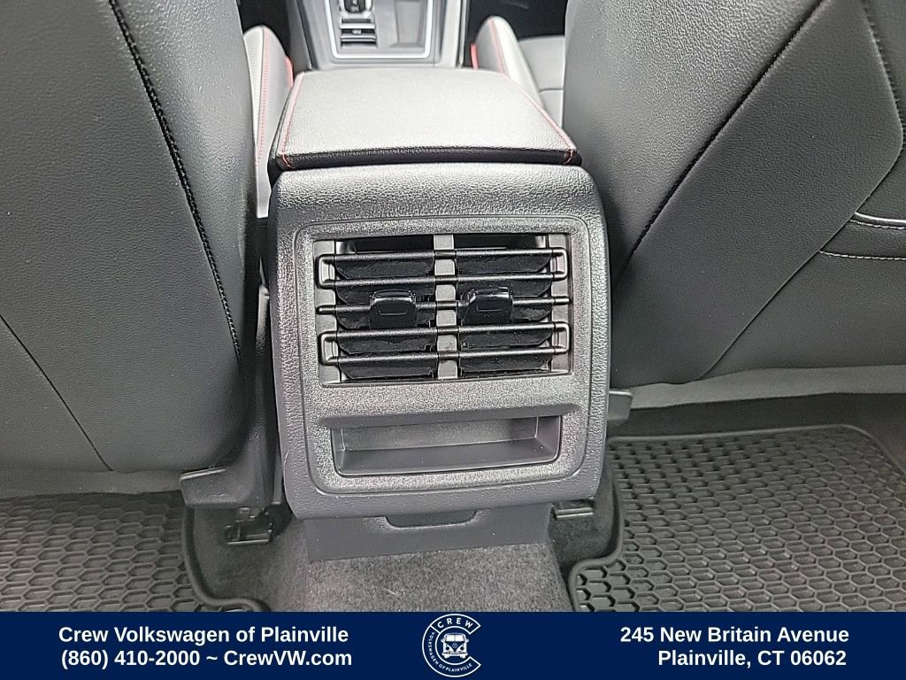 Certified 2022 Volkswagen GTI SE FWD image 45