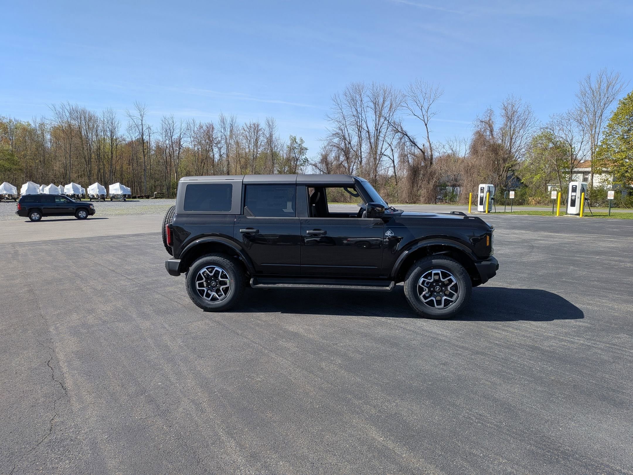 New 2026 Ford Bronco Outer Banks AWD/4WD image 9