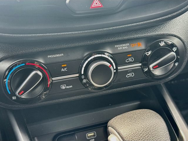 Used 2023 Kia Soul LX w/ LX Technology Package FWD image 19