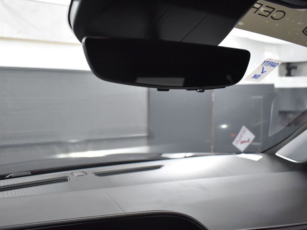 Used 2024 Cadillac Escalade V w/ LPO, ONYX Package image 25