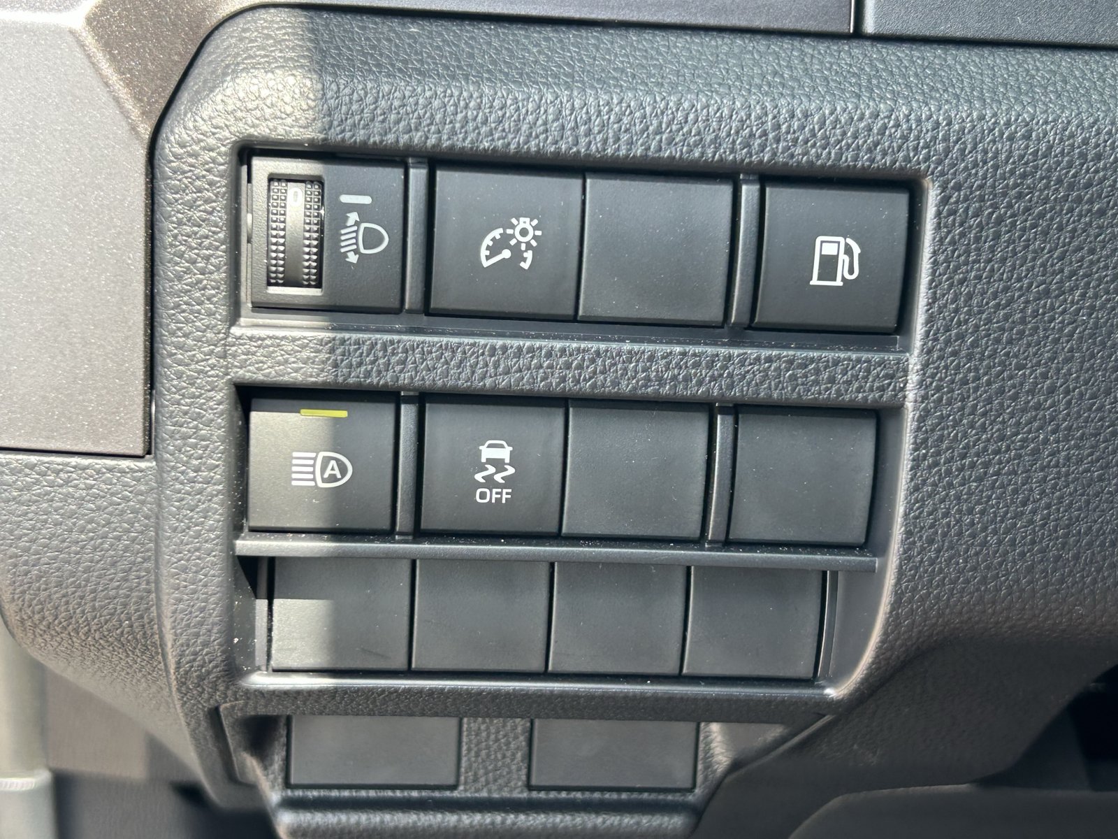 Used 2026 Toyota 4Runner SR5 AWD/4WD image 32