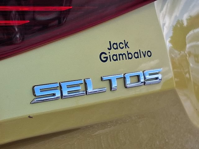 Used 2021 Kia Seltos S AWD/4WD image 32
