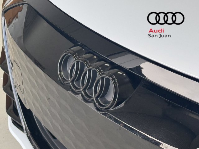 Used 2022 Audi RS e-tron GT w/ Carbon Performance Package AWD/4WD image 5