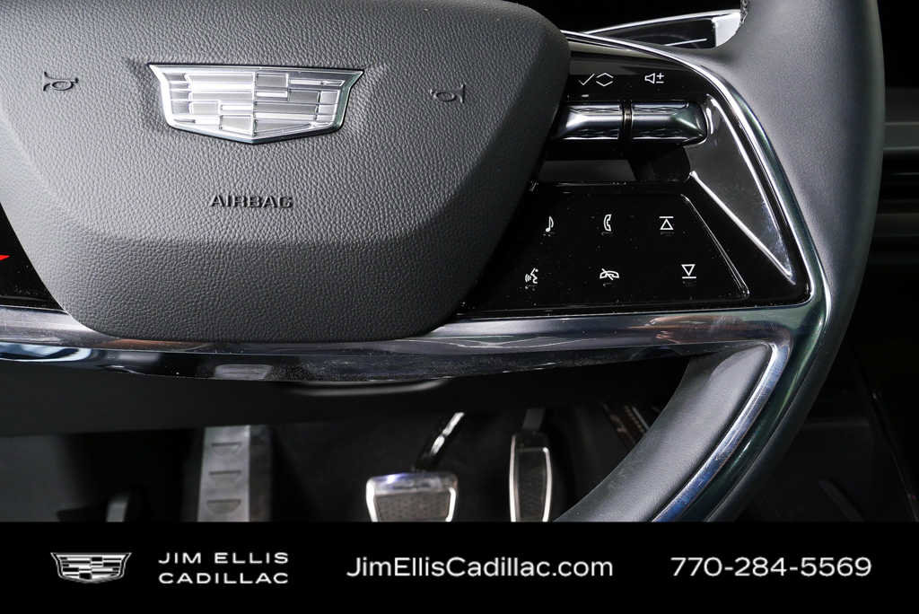 Certified 2026 Cadillac Vistiq Luxury AWD/4WD image 9