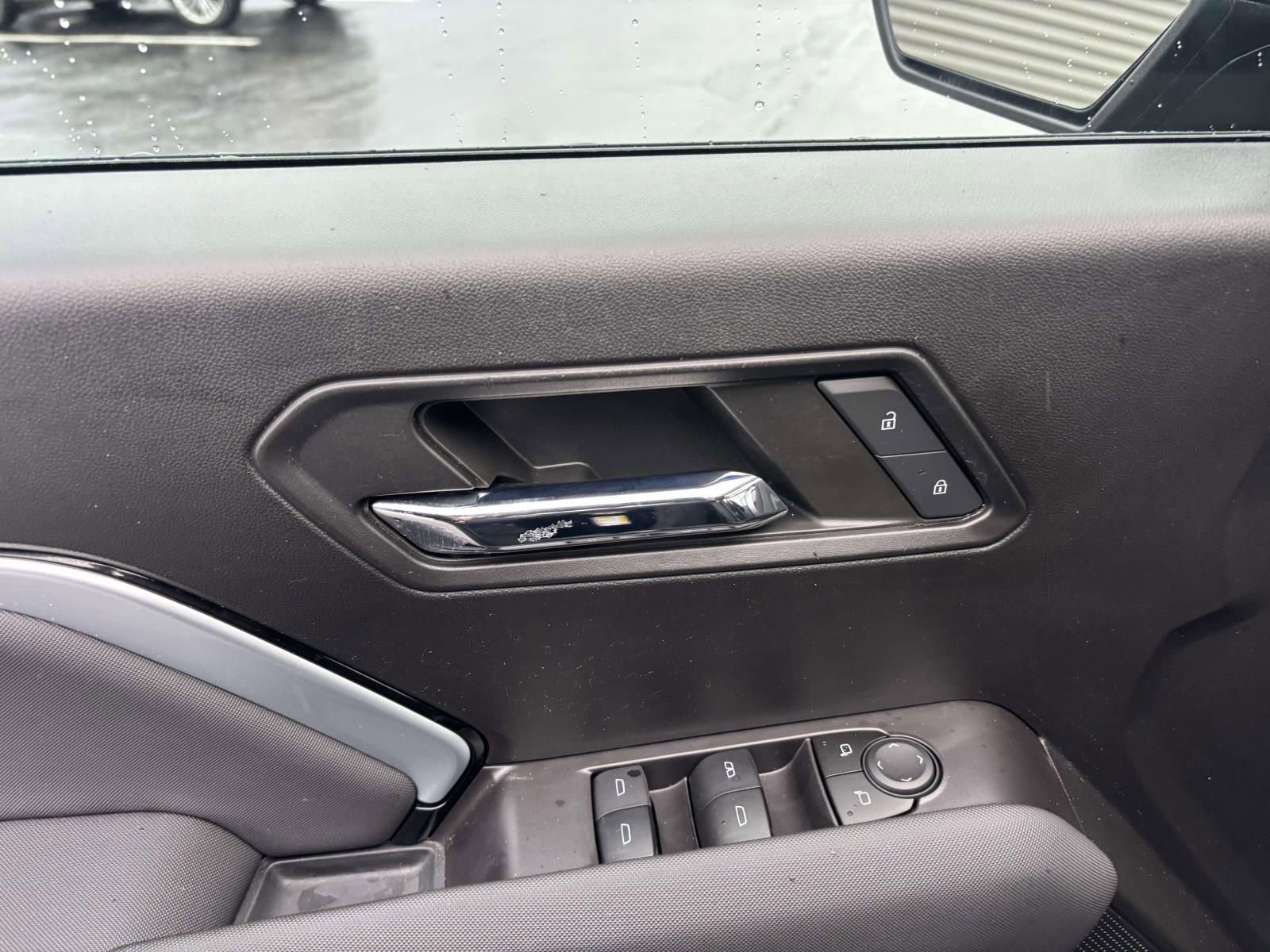 Used 2024 Chevrolet Colorado Z71 w/ Z71 Convenience Package 2 image 14