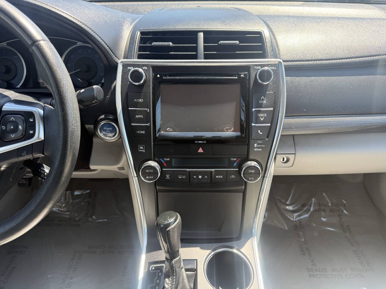 Used 2017 Toyota Camry XLE w/ Moonroof Package FWD image 18