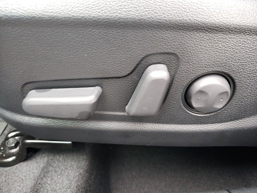 New 2026 Kia Seltos SX image 16