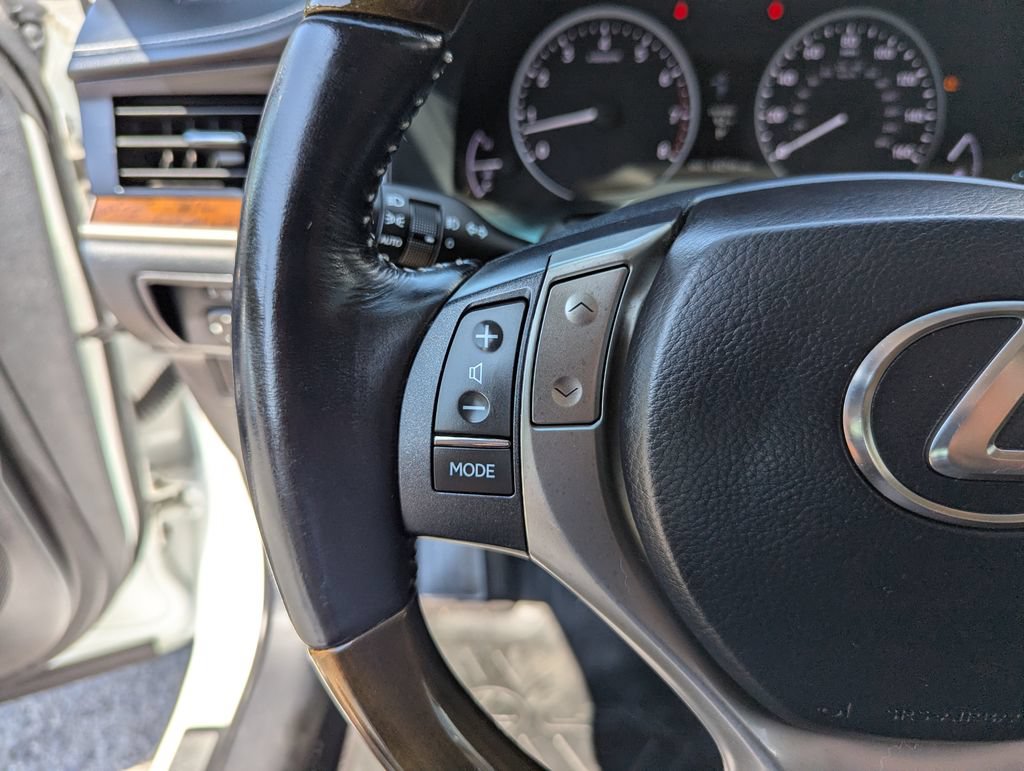 Used 2015 Lexus ES 350 FWD image 16