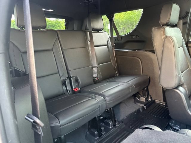 Used 2022 Chevrolet Suburban High Country AWD/4WD image 15